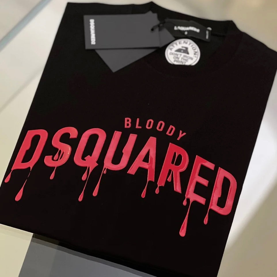 Graphics and lettering about the brand are printed on this cotton jersey T-shirt. The comfortable fit suggests laid-back outfits like sweatpants and sneakers.