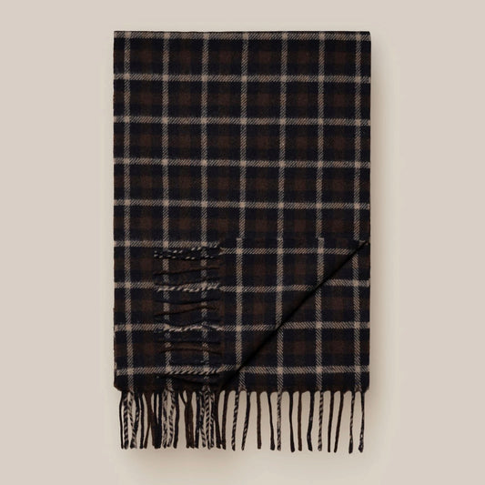 A stylish, large check in brown tones. Warming scarf in 100% wool. Made in Italy.